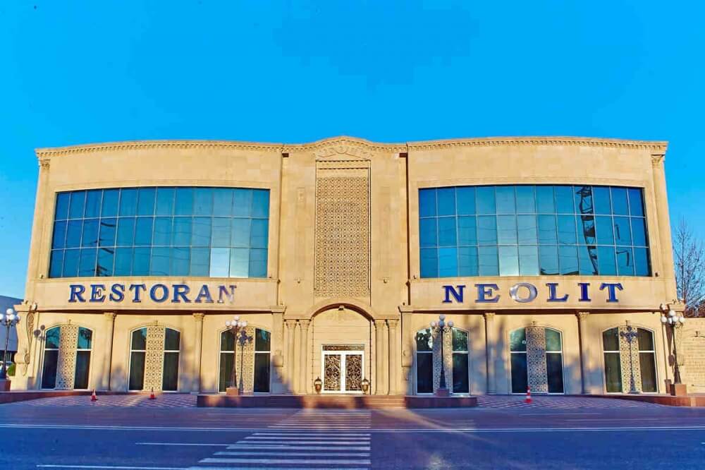 “Neolit”in sahibi tikdirdiyi yeni restoranın pulunu niyə tam ödəmir? - VİDEO