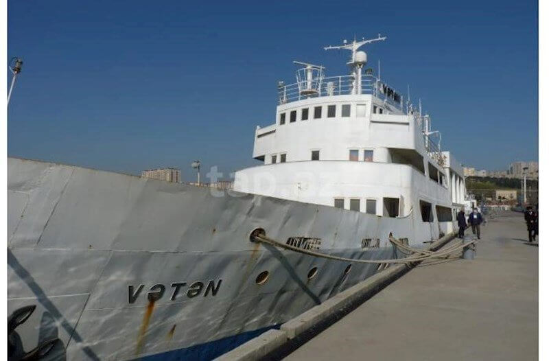 Bakıda 1,3 milyon manata gəmi satılır - FOTO