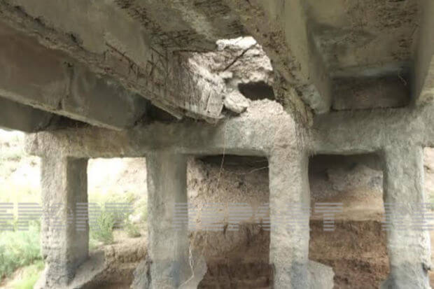 Sabirabadda körpü uçub, kəndlərlə əlaqə məhdudlaşıb - FOTO