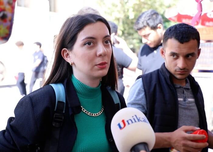 Valideynlər bahalıqdan şikayətləndi: "Bilmirik uşaqları necə oxudaq"