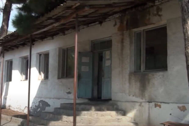 75 il əvvəl tikilən və heç vaxt təmir olunmayan təhsil ocağının acınacaqlı durumu - VİDEO