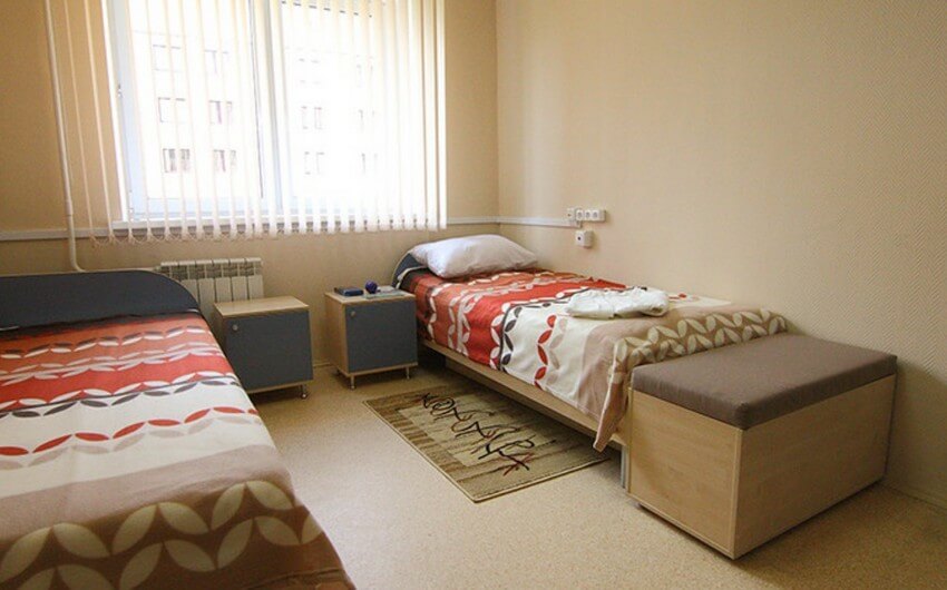 Tələbələrin yataqxana problemi - Yük valideynlərin çiyninə düşür