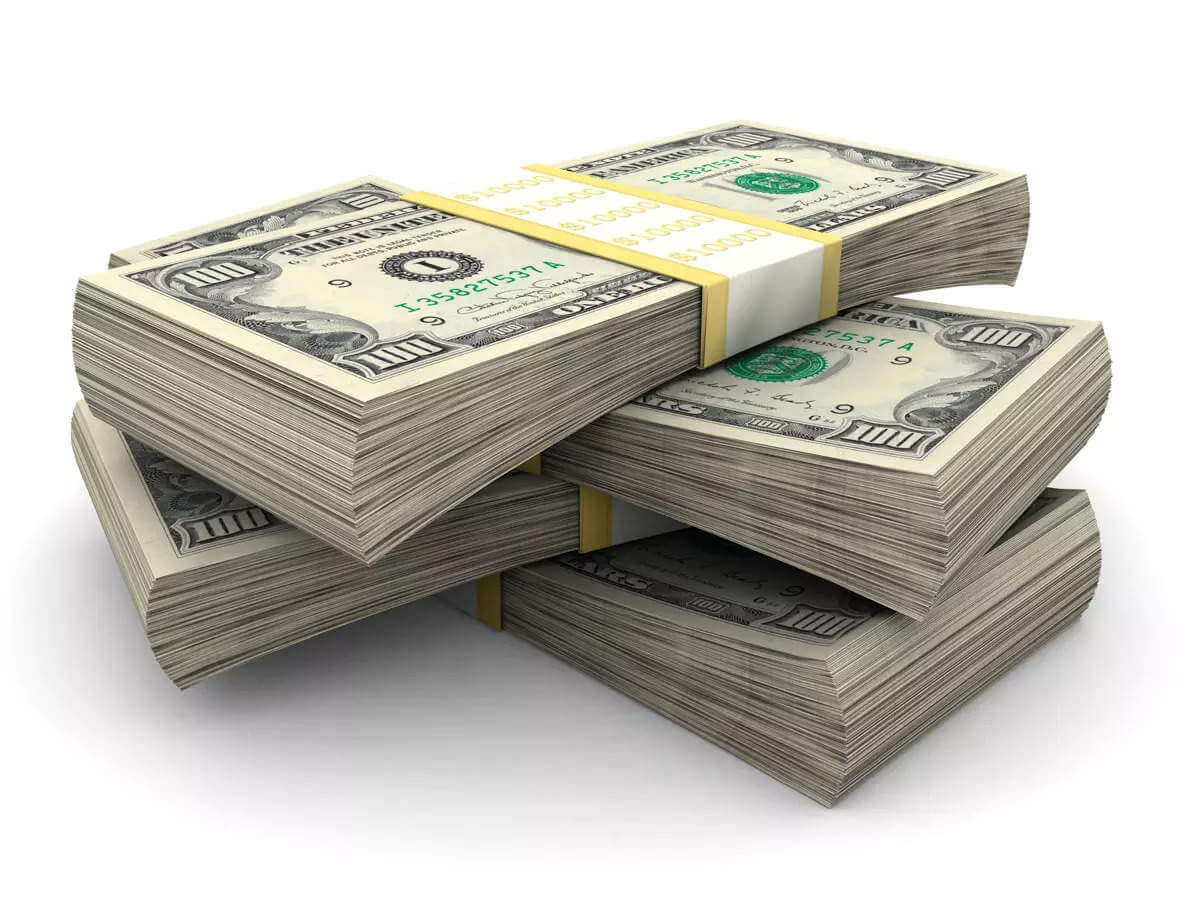 Ölkədən 5 milyard dollardan çox kapital çıxarılıb