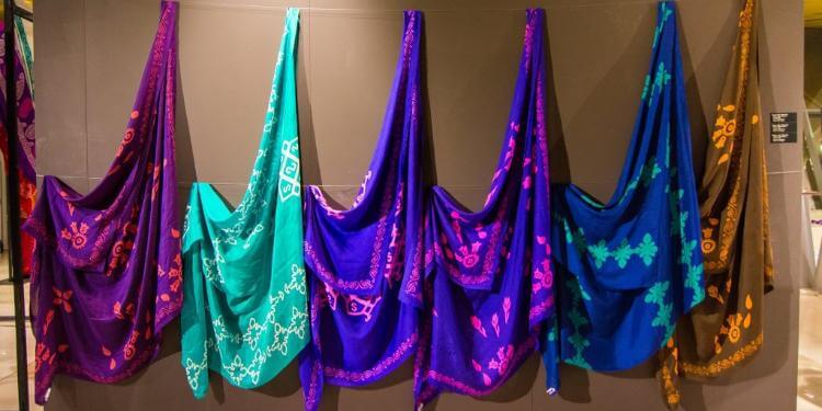 “Amazon” və “eBay”da kəlağayı satmağa başlanılıb