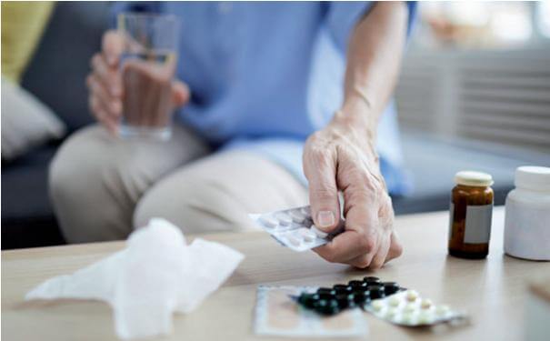 Sədr: "İnsanlar dərmanların keyfiyyəti və qiymətindən çox narazıdır"