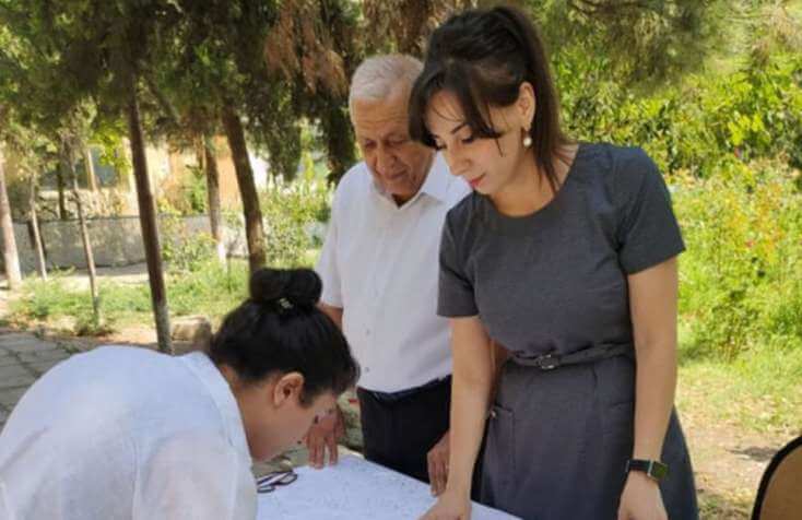 Daha bir məktəb direktorunun səs yazısı yayıldı: Ayda 165 manat tələb edib