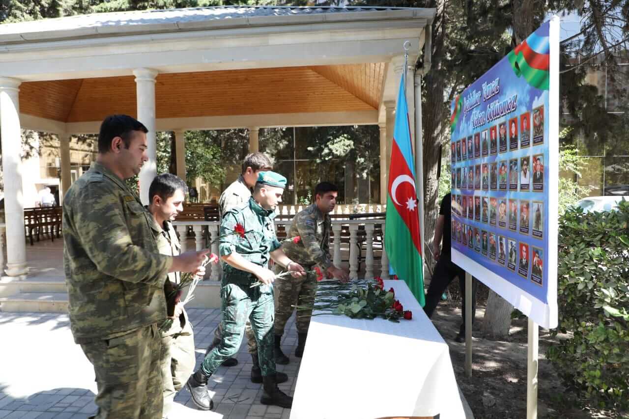 “Azəriqaz”da şəhidlərimizin əziz xatirəsi yad edildi