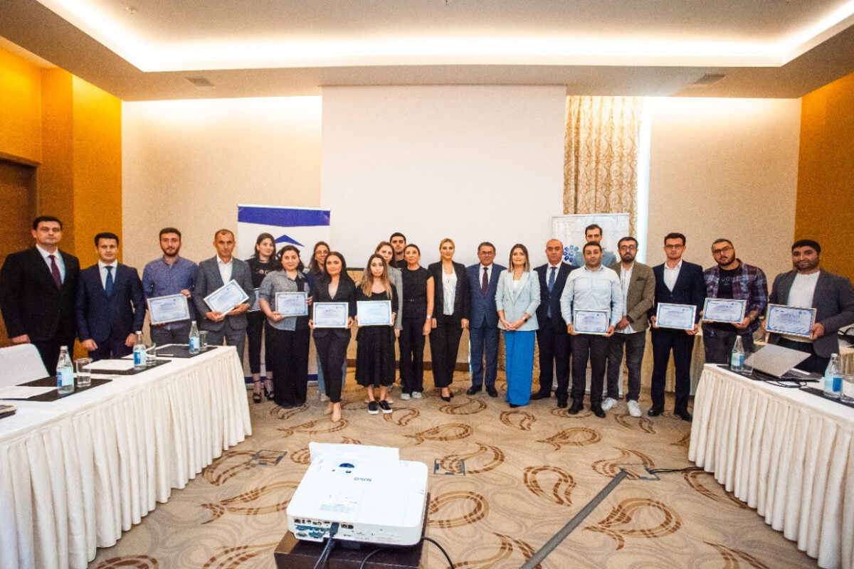 İKZF və MEDİA jurnalistlər üçün təlim keçirib