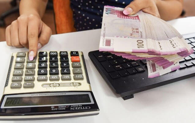 Bakıda əməkhaqqı 1071 manata qalxdı