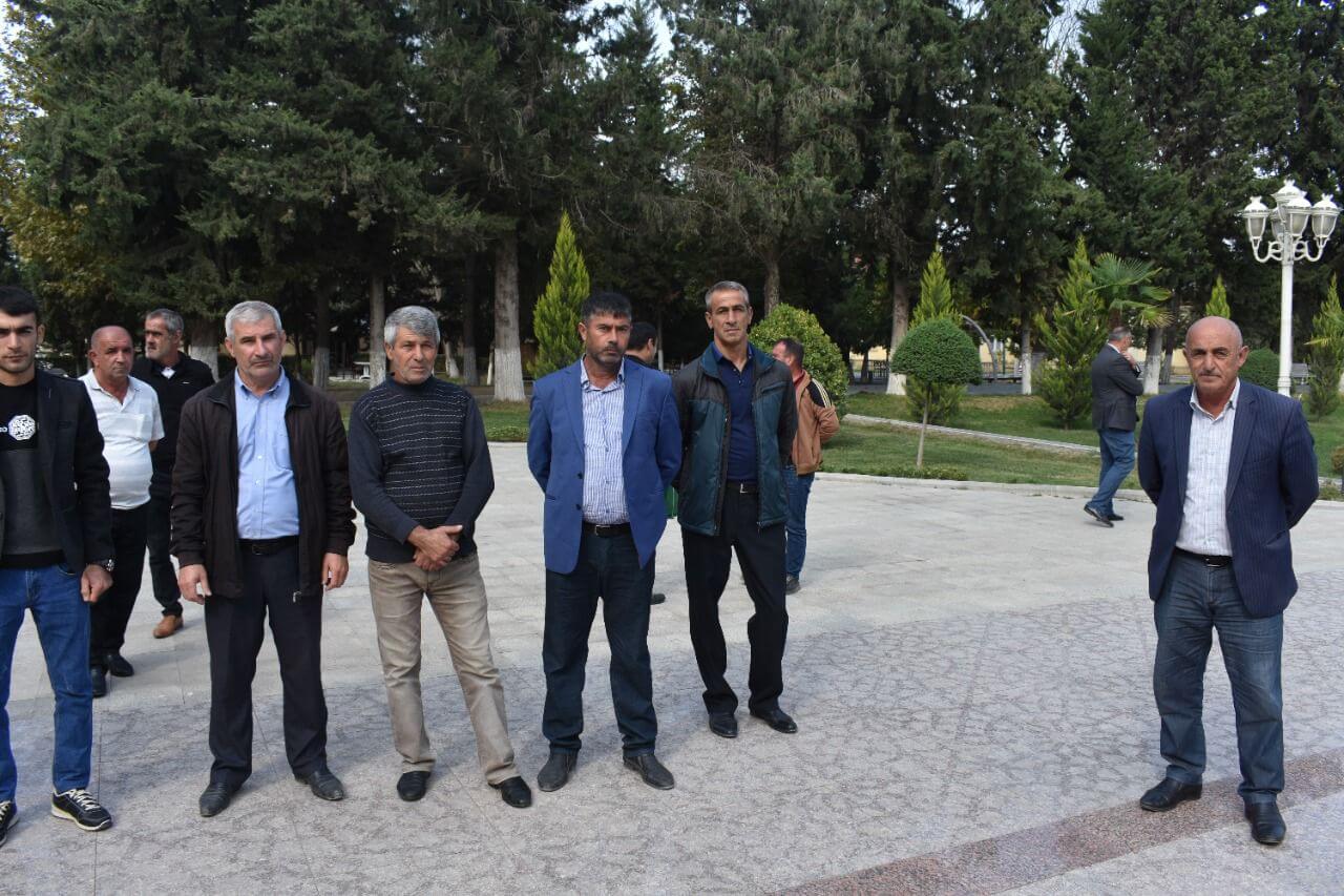 Kürdəmir sakinlərinin müraciətləri "Açıq mikrofon"da qeydə alındı