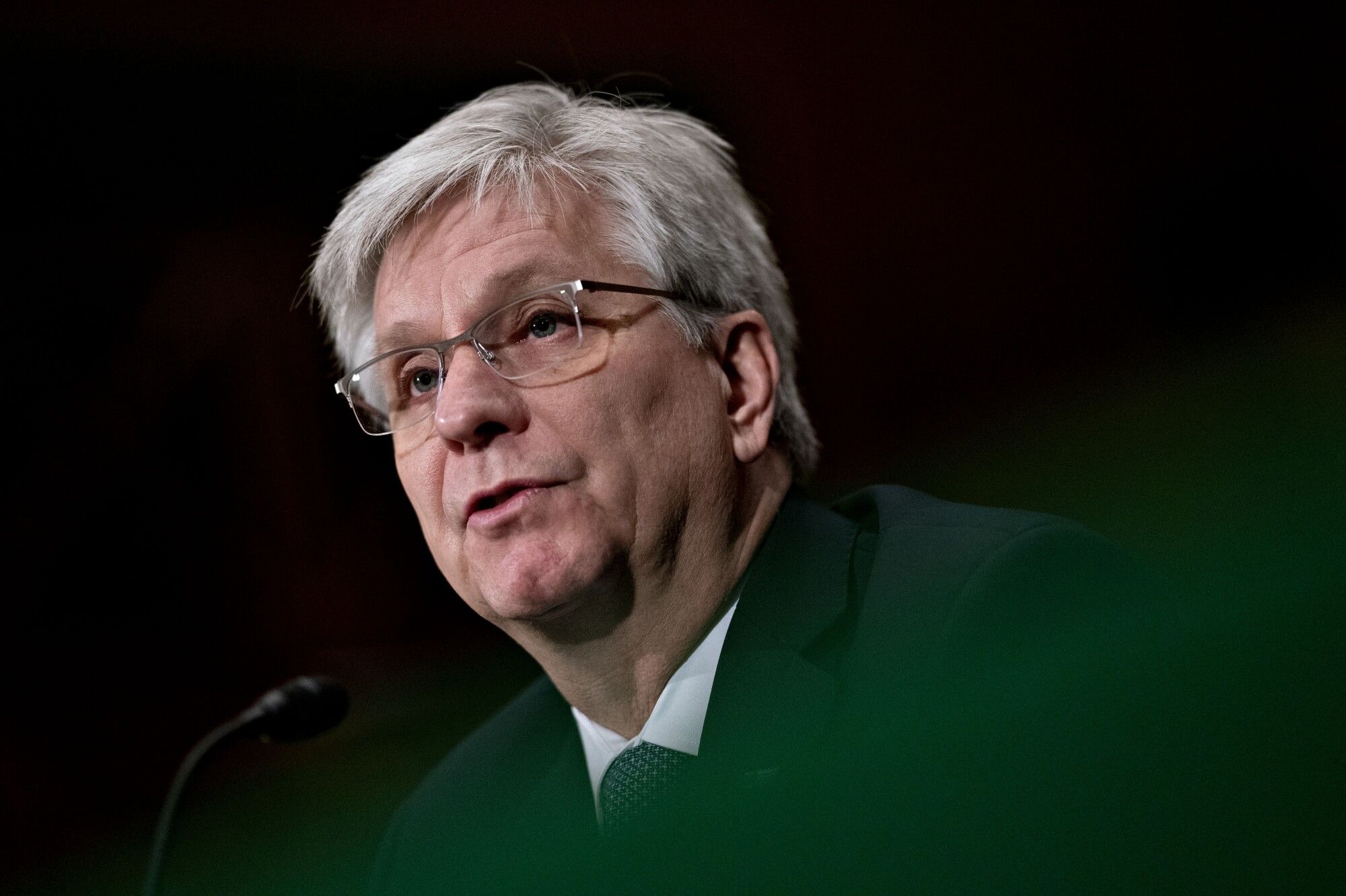 FED: "Faiz dərəcələri daha uzun müddət yüksək həddə qala bilər"