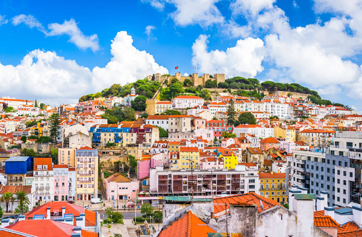 Portuqaliya mənzil çatışmazlığı ilə bağlı "Qızıl Viza"nı dayandırır