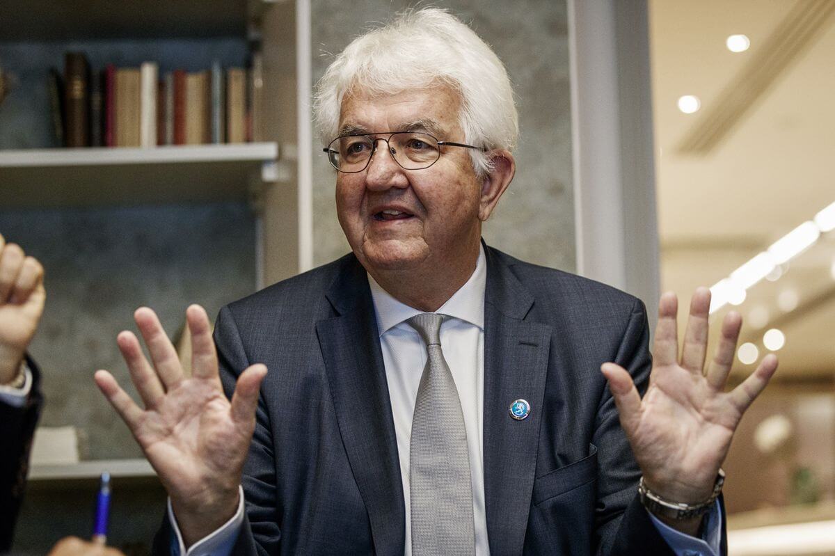 AMB üzvündən uçot dərəcəsi ilə bağlı PROQNOZ