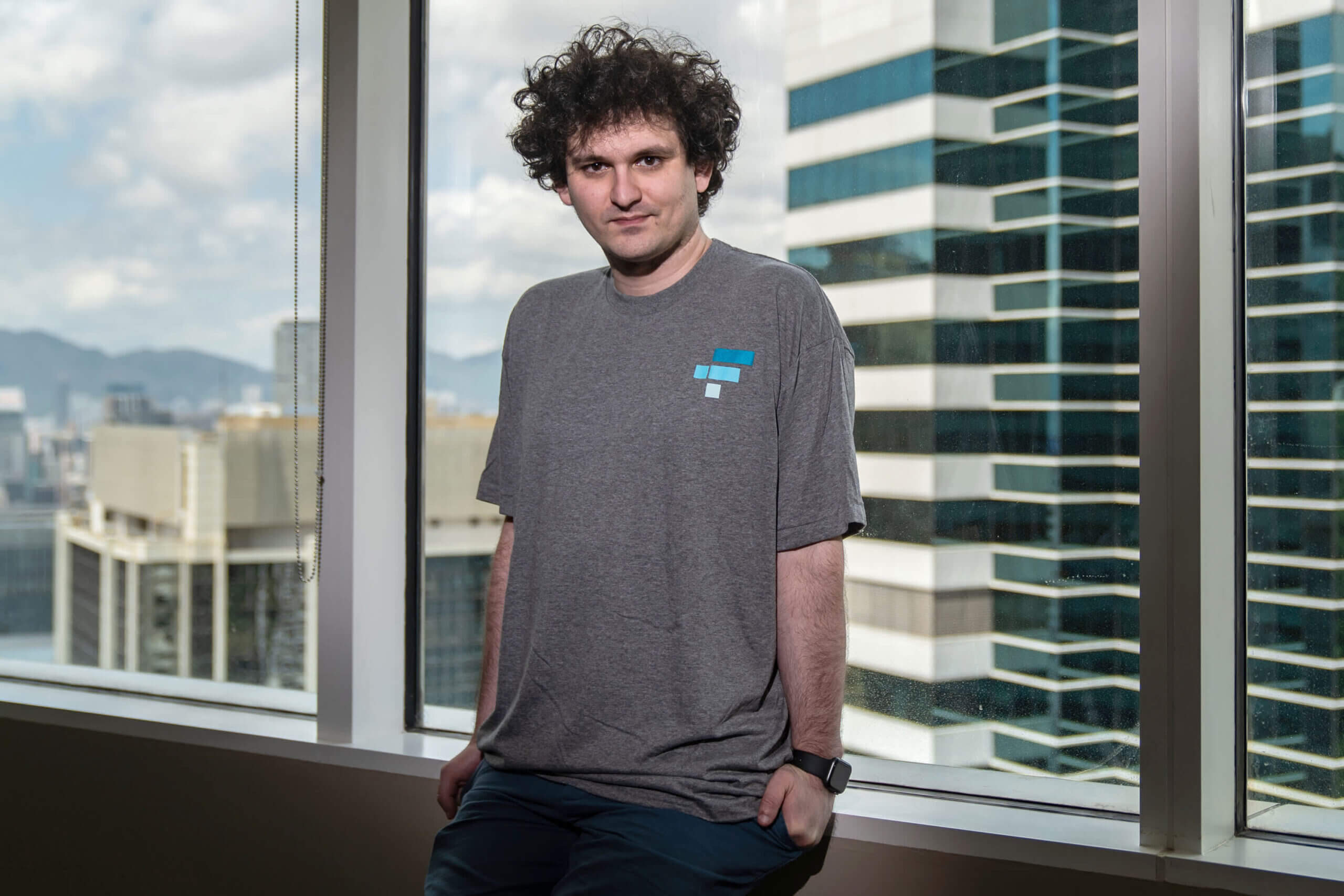 FTX təsisçisi Çin rəsmilərinə rüşvət verməkdə ittiham olunur