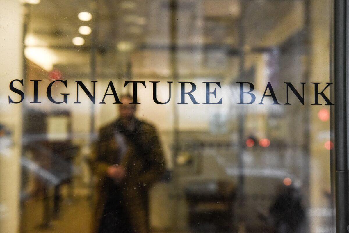 "Signature Bank"ın kredit portfelinin satış prosesi açıqlanıb