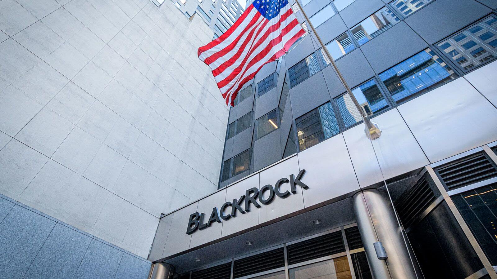 "BlackRock"un aktivləri 9 trilyon dolları ötüb