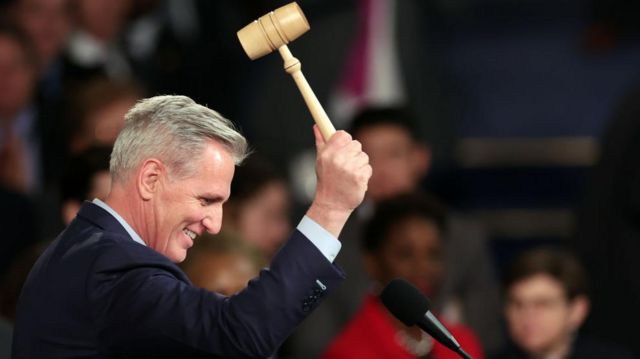 "ABŞ-ın borc yükü “saatlı bomba”dır"