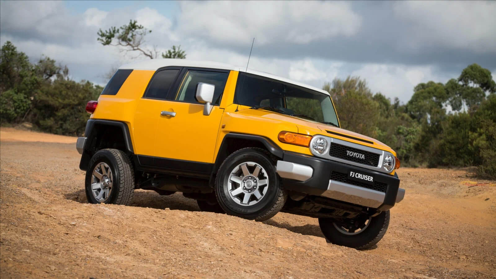 “Toyota” “FJ Cruiser” modelini “təqaüdə” göndərir - FOTO