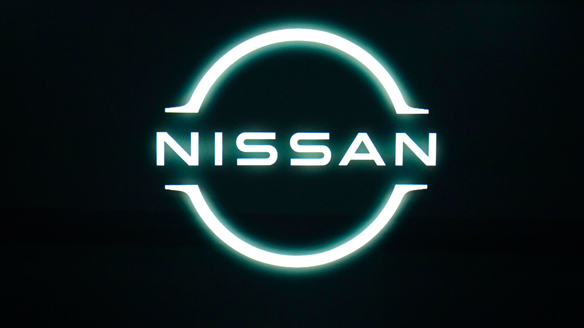 "Nissan"ın xalis mənfəəti artıb