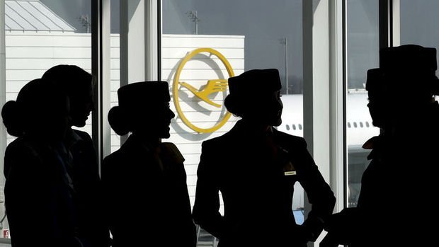 "Lufthansa" daha 8 min nəfəri işə götürür