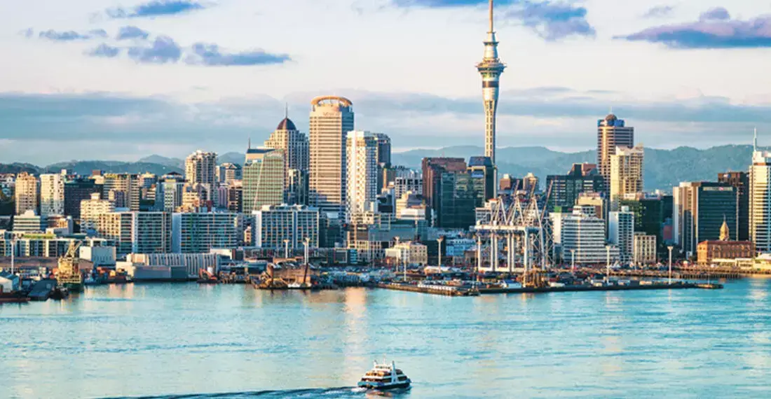 Yeni Zelandiya uçot dərəcələrini yenidən qaldırdı