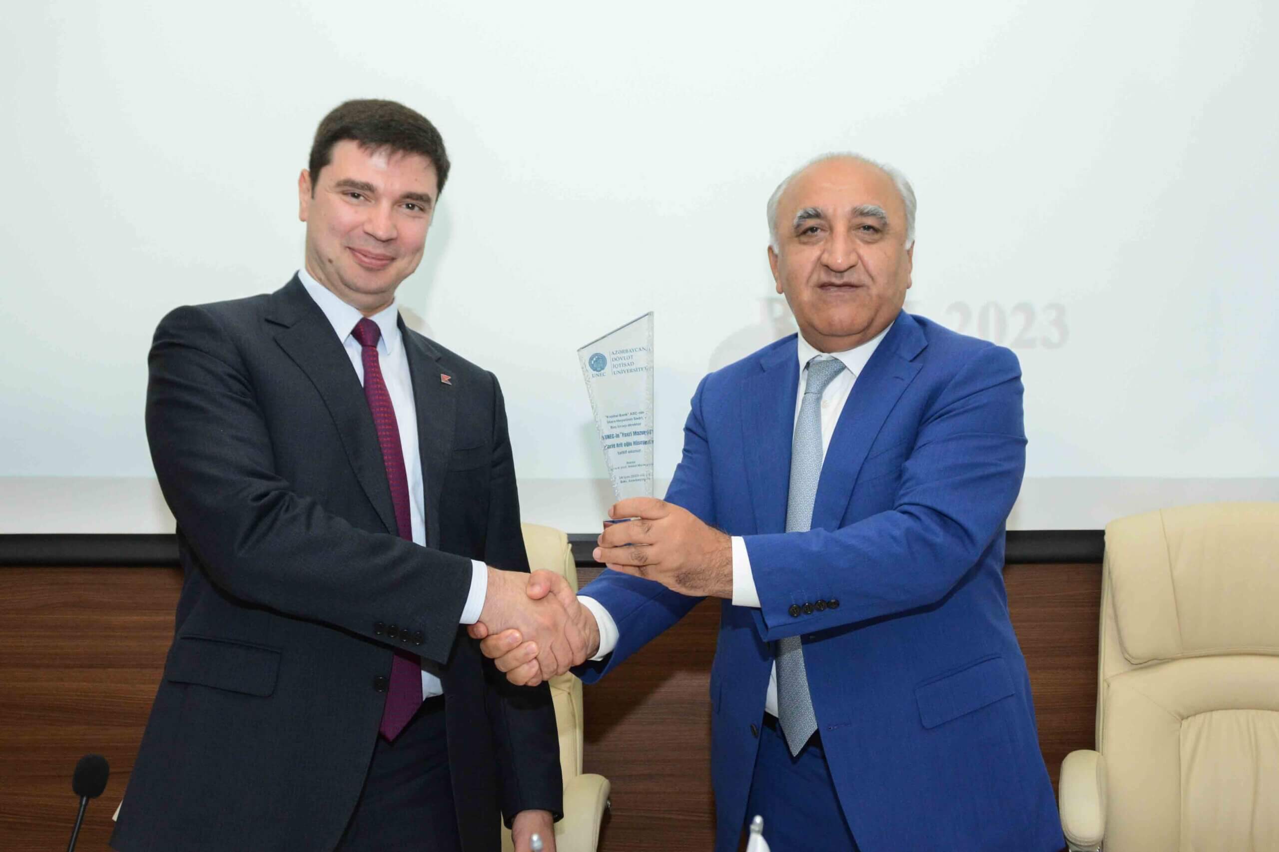 “Kapital Bank”la UNEC arasında yeni memorandum imzalandı