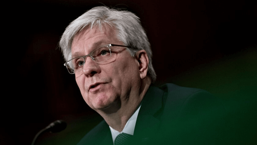 Kristofer Uollerdən faiz mesajı