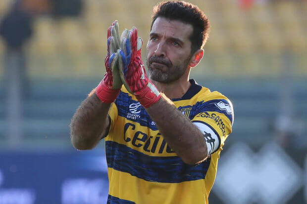 Buffon futbolla vidalaşdı: “Hər şey üçün təşəkkürlər”