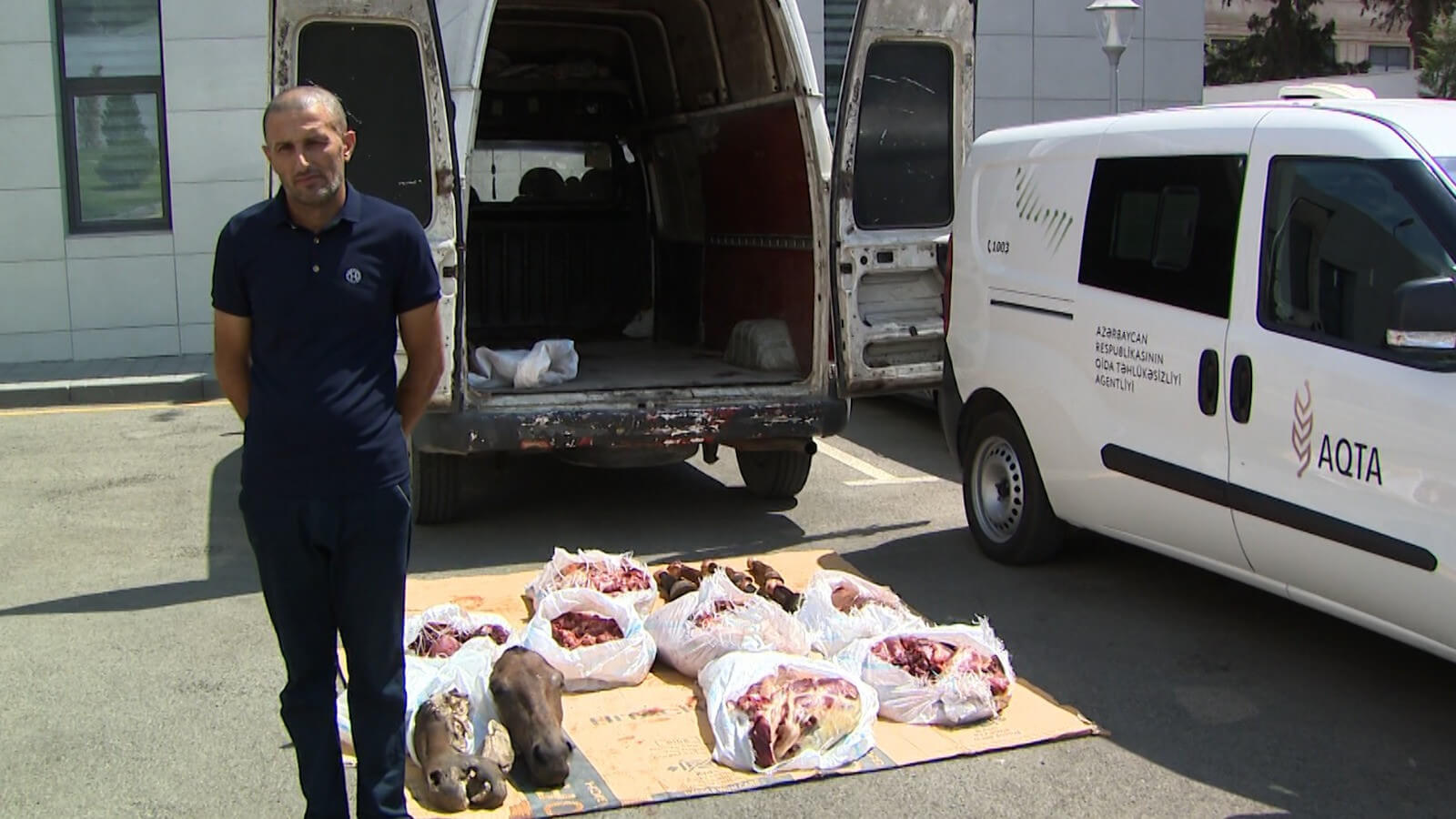 Xəstə at ətini mal əti adı altında satmaq istədi