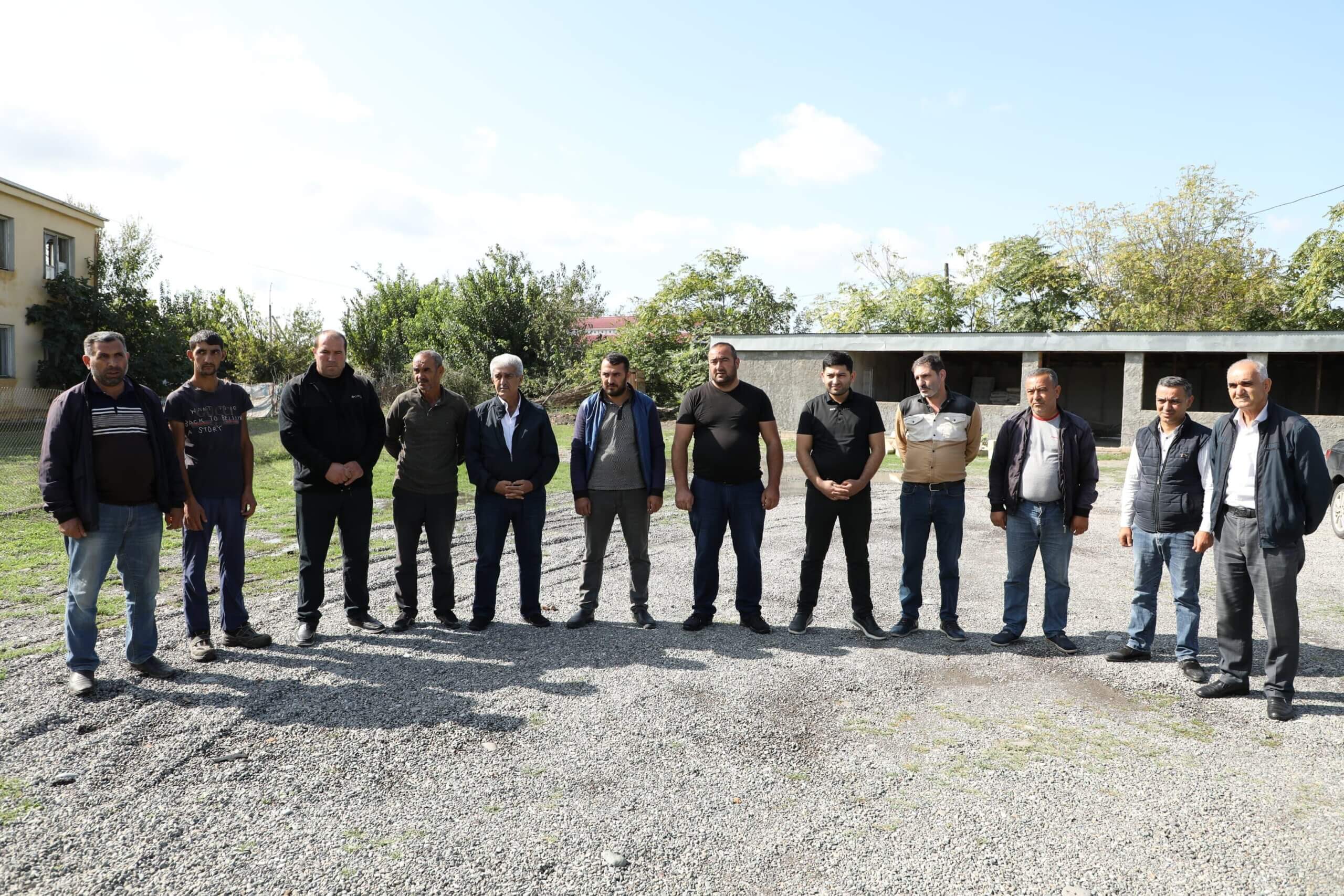 Qaradəmirçi kəndinin sakinləri qaz təchizatı ilə bağlı suallarına cavab tapdılar