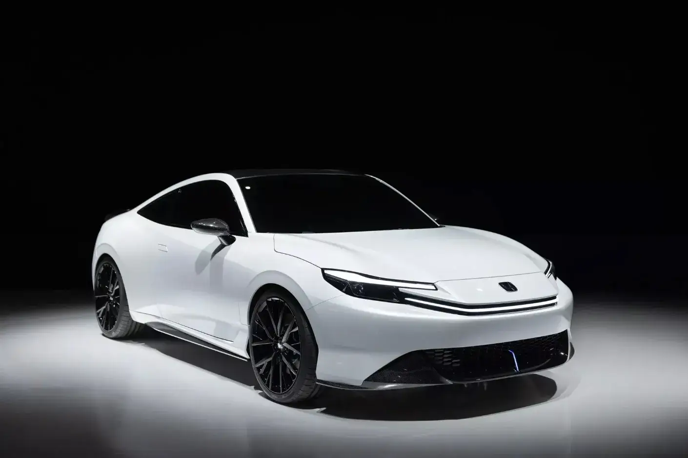 "Honda" yeni elektrikli idman avtomobilini təqdim edib