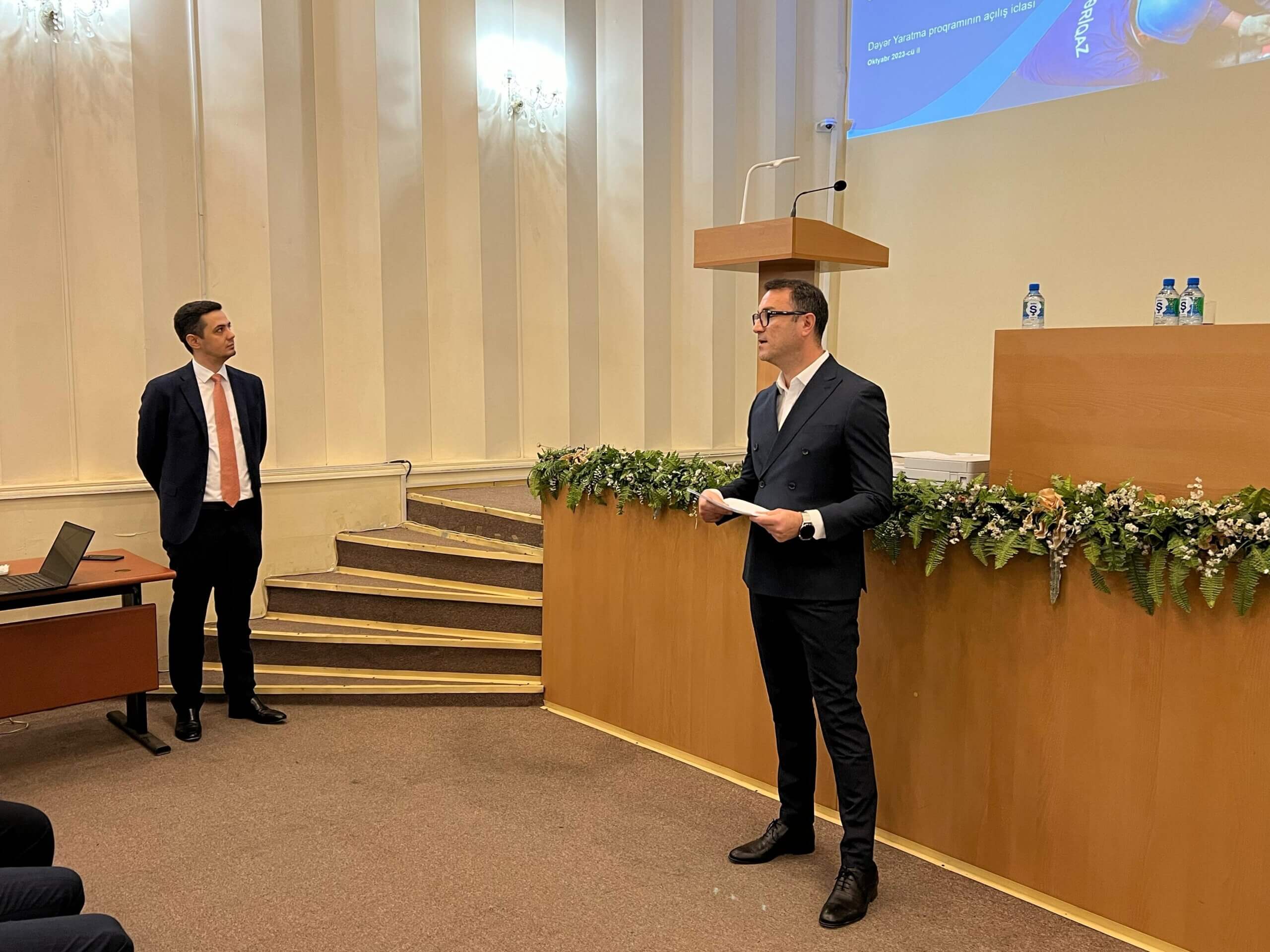 “Azəriqaz”da yeni strategiyanın həyata keçirilməsi məqsədilə iclas keçirildi