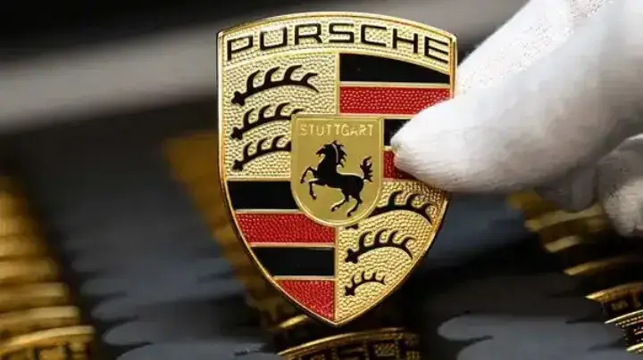 "Porsche" şirkəti "Google Maps"i öz avtomobillərinə inteqrasiya edəcək