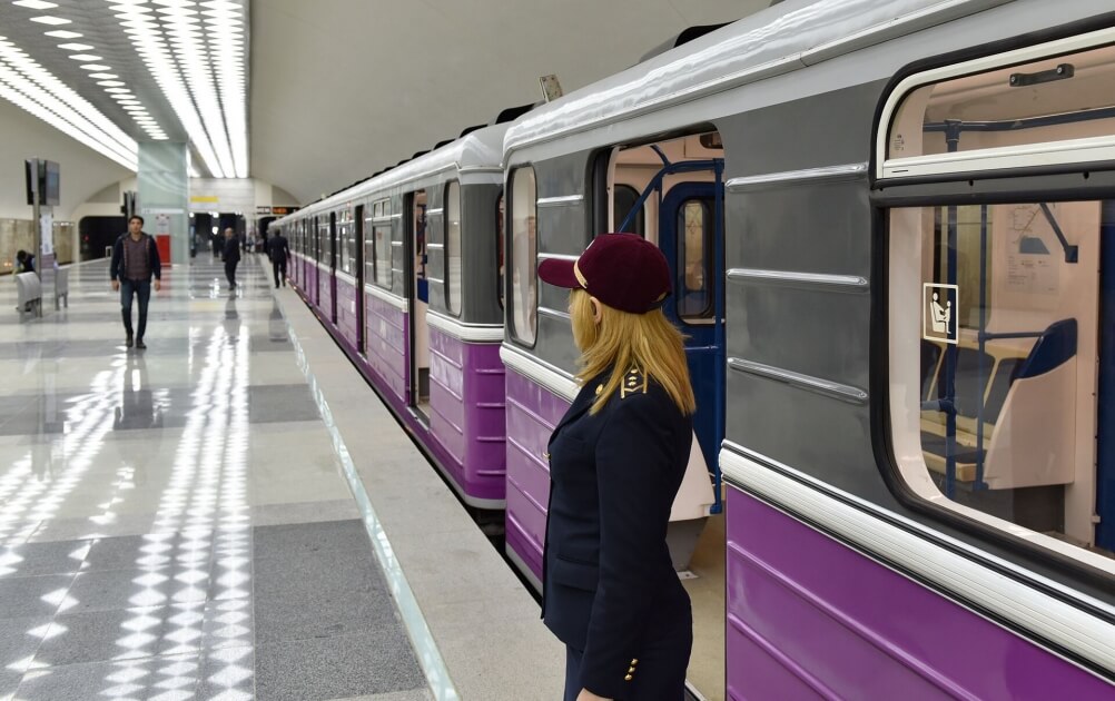 Metroda gedişhaqqı tariflərini təsdiqləmək səlahiyyəti bu nazirliyə verildi