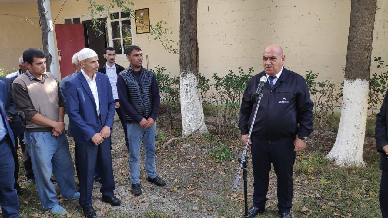 “Səyyar qəbul otağı” bu dəfə Qaraqoyunlu kəndinin sakinlərinin ixtiyarında oldu