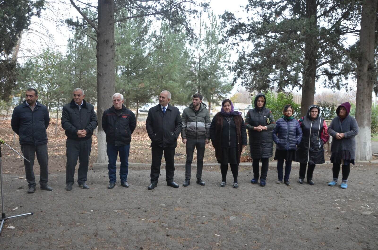 Sarov kənd sakinlərinin müraciətləri “Açıq mikrofon”da
