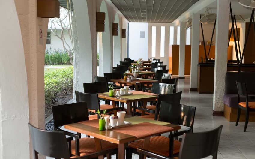 Əhali kafe-restoranlara 1 milyard 800 milyon manatdan çox pul xərcləyib