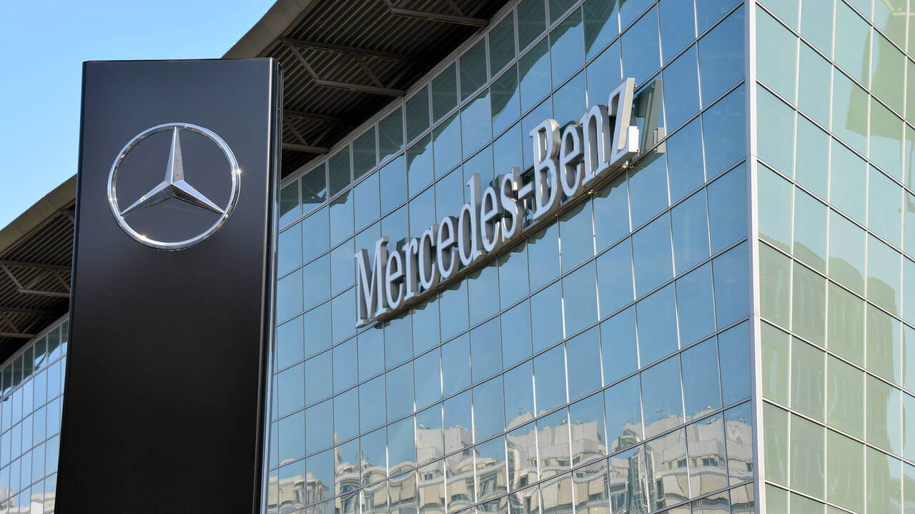 "Mercedes" yalnışlıqla ticarət sirlərini bütün dünya ilə paylaşdı