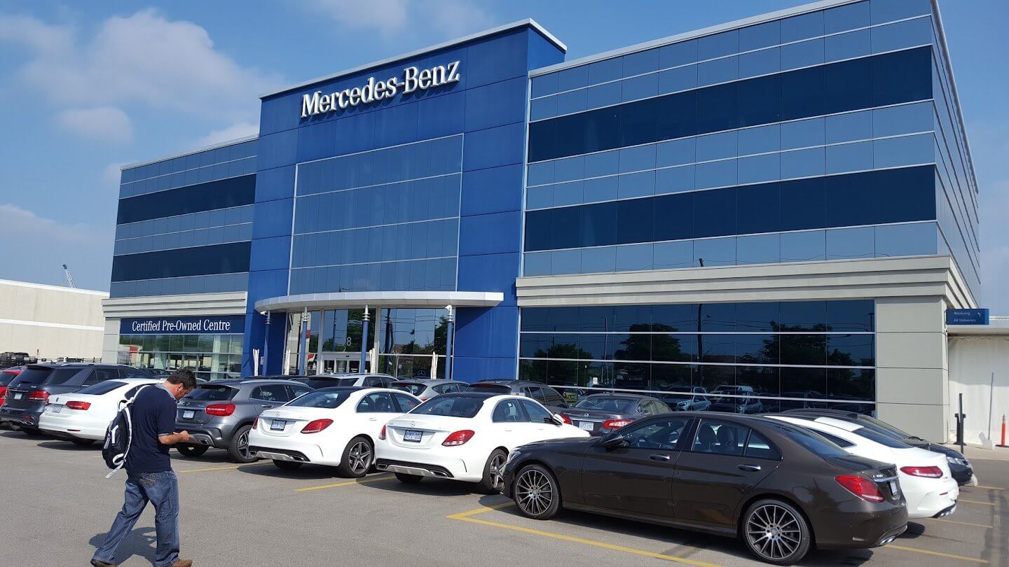 "Mercedes-Benz" "Kamaz"dakı hissələrini satıb