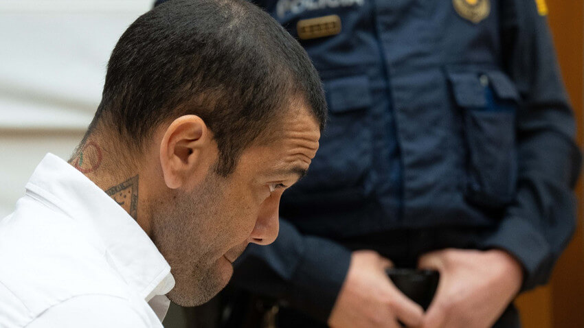 Dani Alveş üçün 1 milyon avronu hansı futbolçu ödəyib?