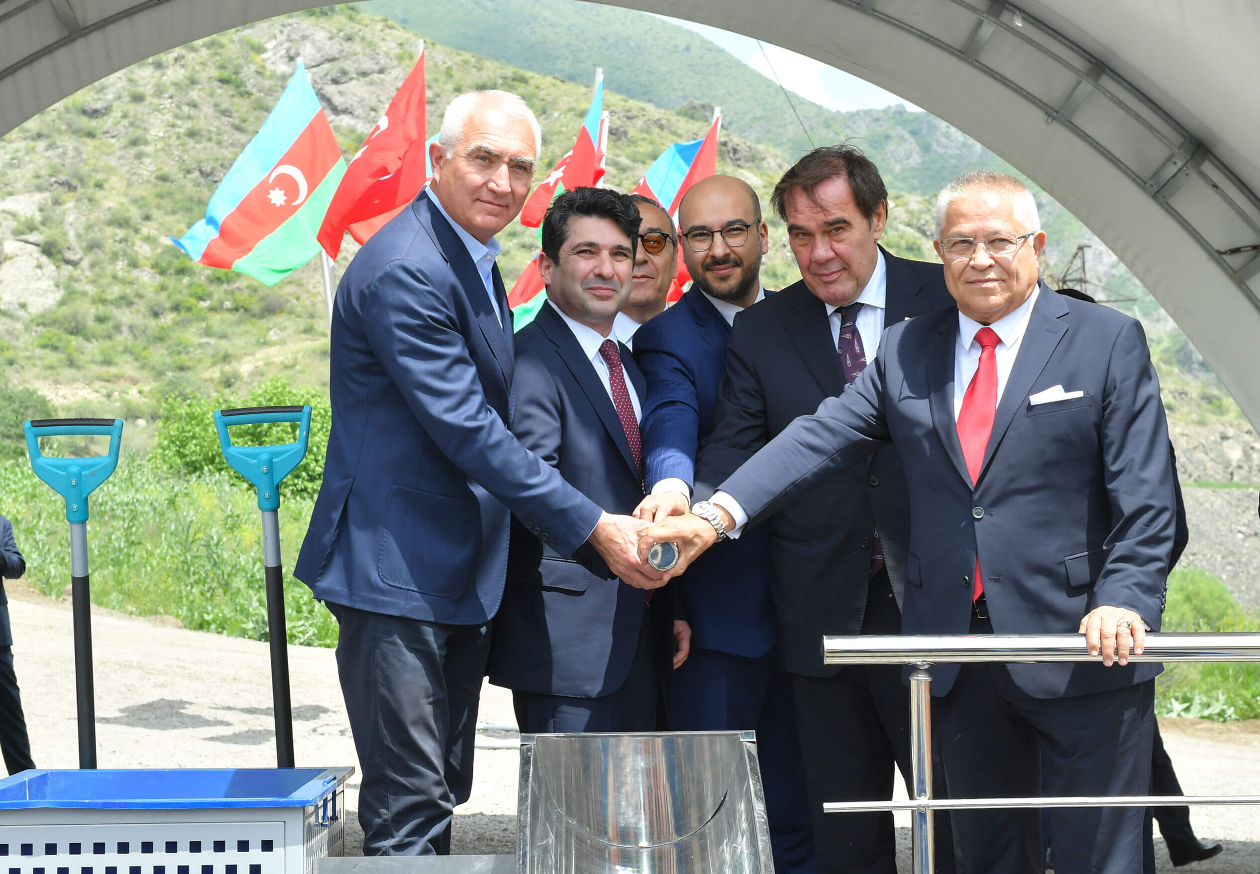 Laçında kiçik su elektrik stansiyasının təməli qoyulub