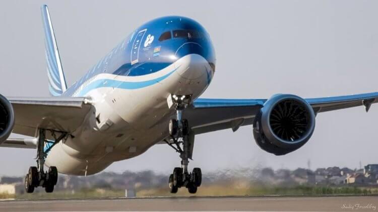 300 tələbə Naxçıvanda qalıb - TƏYYARƏ YOXDUR