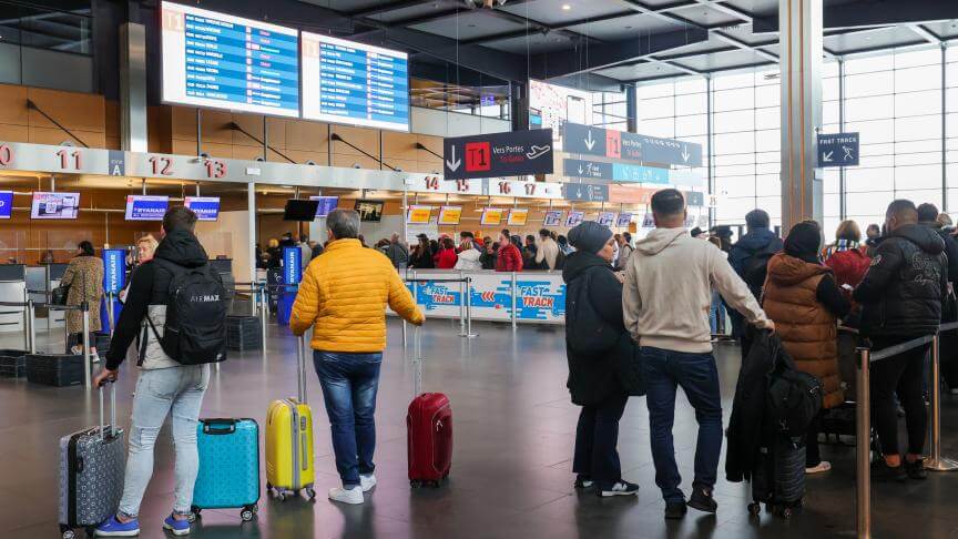 Belçikanın "Charleroi" hava limanında bütün reyslər ləğv edilib