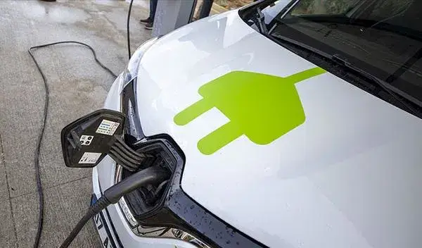 Aİ-də elektrik avtomobil satışları kəskin azalıb