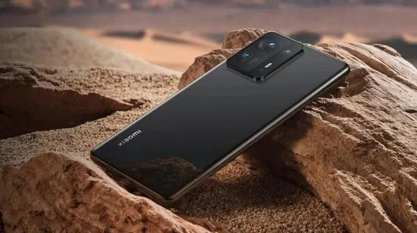 "Xiaomi" daha 2 smartfon modelini "təqaüdə çıxardı"