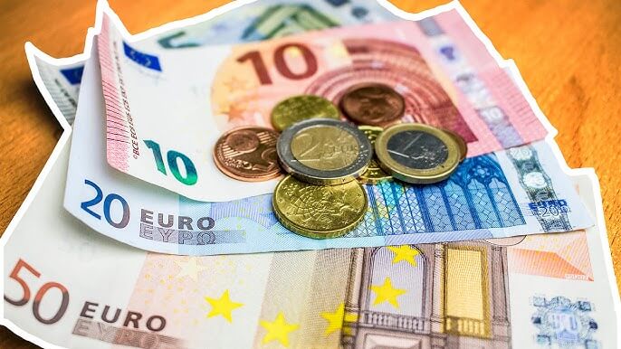 Rəsmi məzənnələr açıqlandı