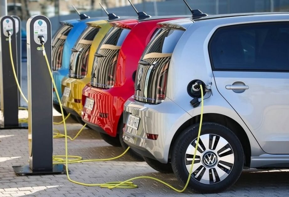 Avropada hibrid avtomobillərin satışı digər modelləri üstələyib