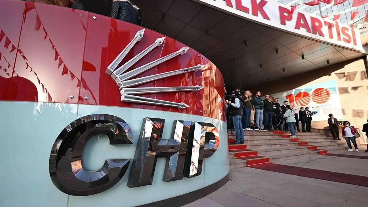 CHP bütün bələdiyyə sədrlərini İstanbula çağırıb