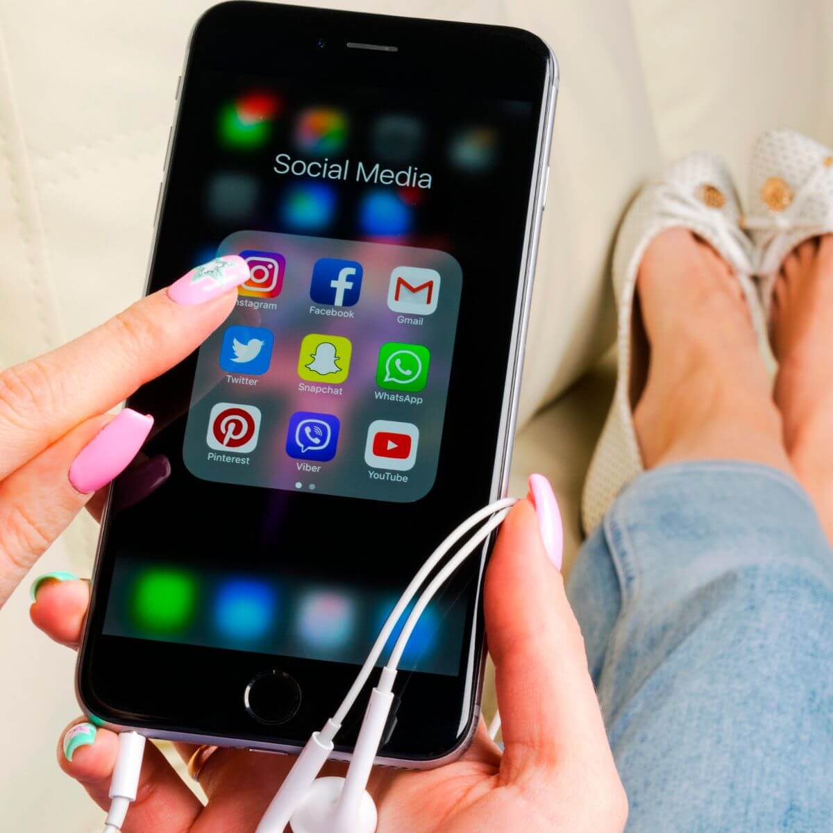 Dünyanın ən təhlükəli sosial media platforması açıqlandı