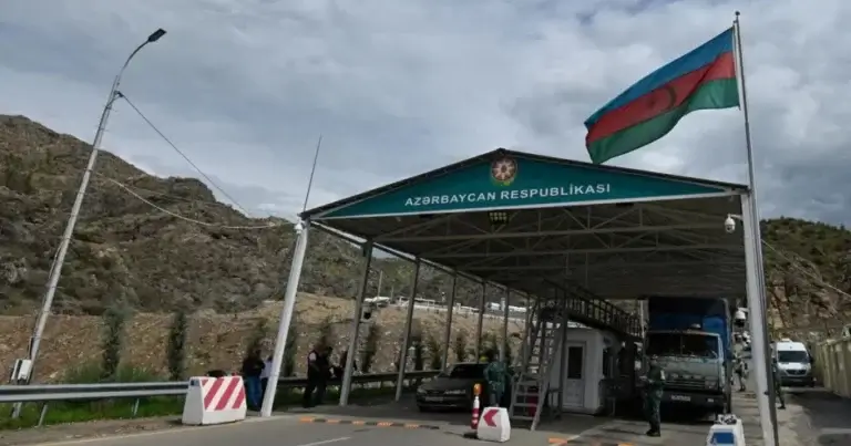 Azərbaycanda orta sərhədkeçmə müddəti 26 dəqiqəyə endirilib